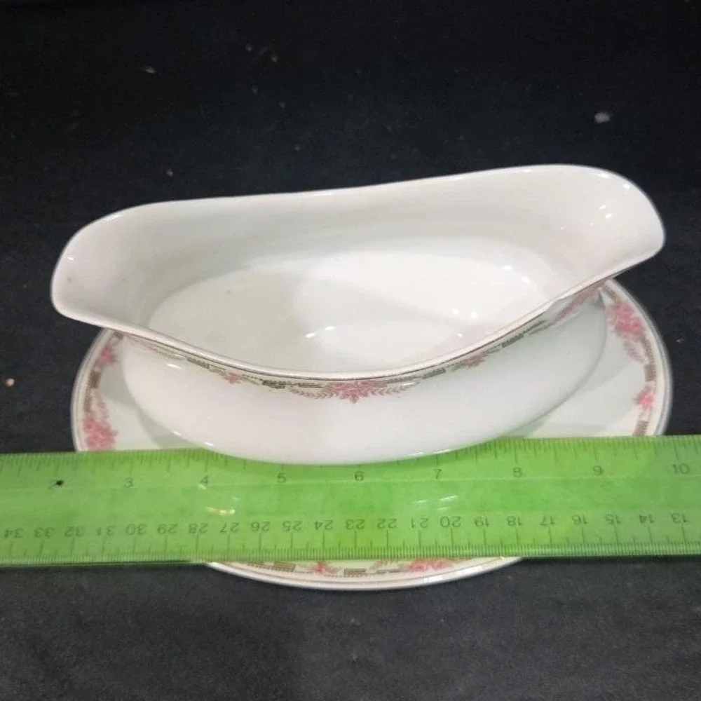 Overland by Alfred Meakin Gravy Boat with Attached Underplate, Vintage Serveware